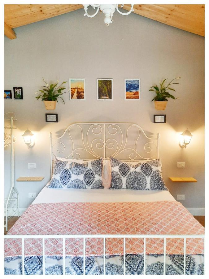 La Casina Bed & Breakfast Trecasali Bagian luar foto