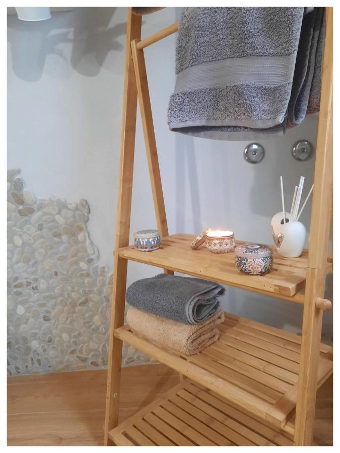 La Casina Bed & Breakfast Trecasali Bagian luar foto