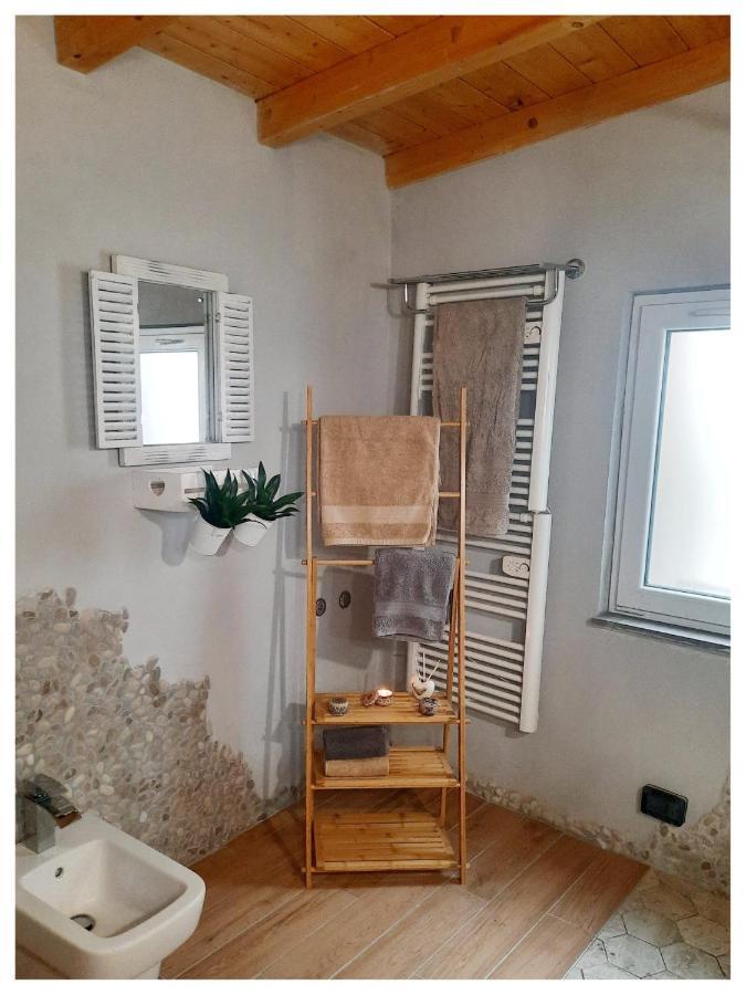 La Casina Bed & Breakfast Trecasali Bagian luar foto