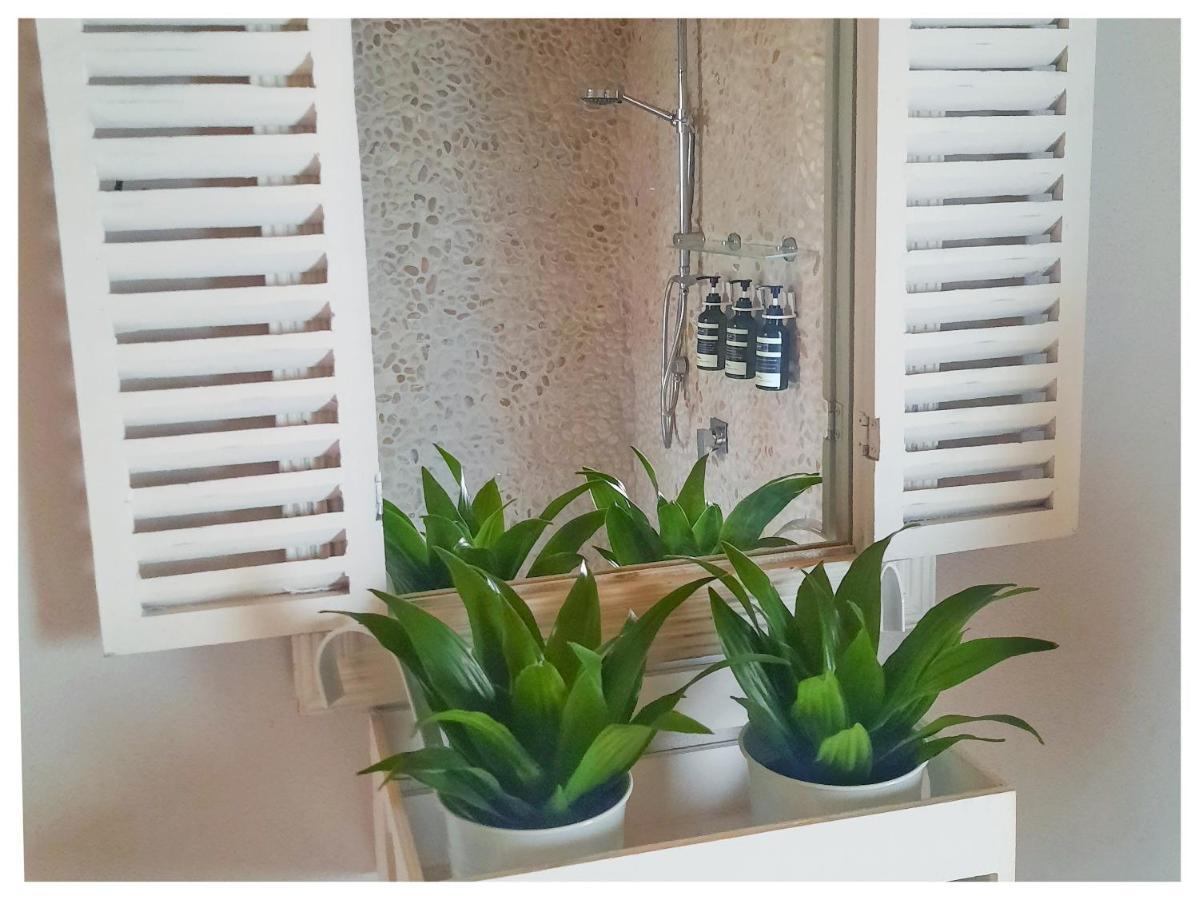 La Casina Bed & Breakfast Trecasali Bagian luar foto